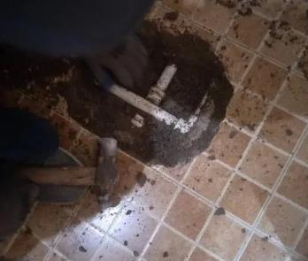 漯河卫生间漏水维修公司为您分享下卫生间渗水如何处理及注意事项
